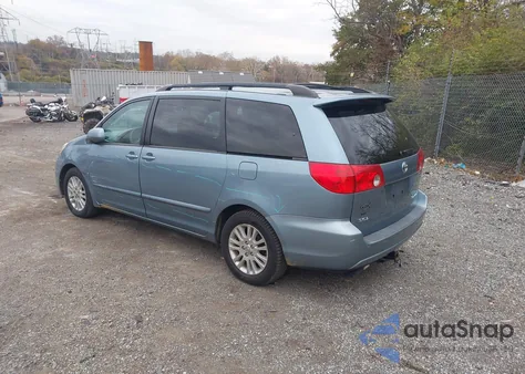 2010 Toyota Sienna Xle z USA, uszkodzony, nr VIN 5TDYK4CC2AS337620